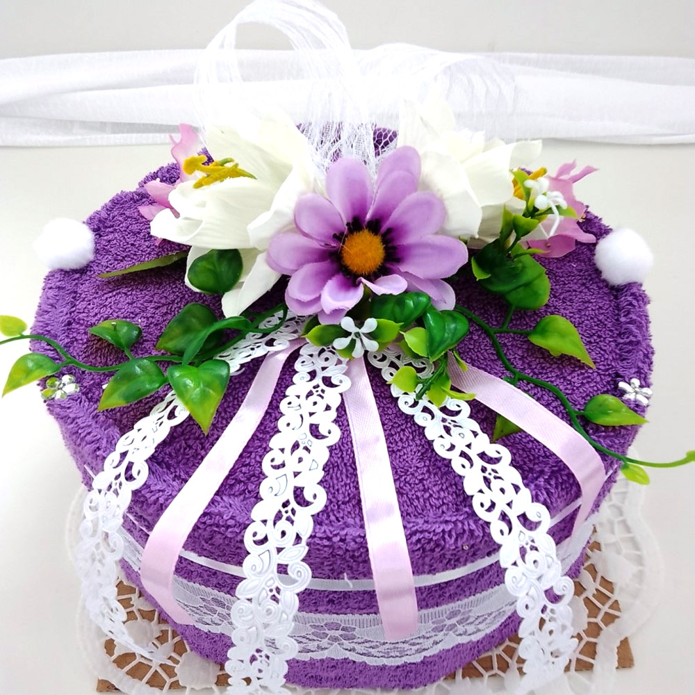 Ručníkový dort fialový